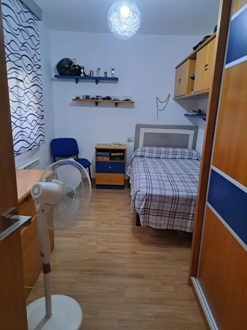 Bedroom of Flat for sale in Guadix  with Heating, Parquet flooring and Furnished