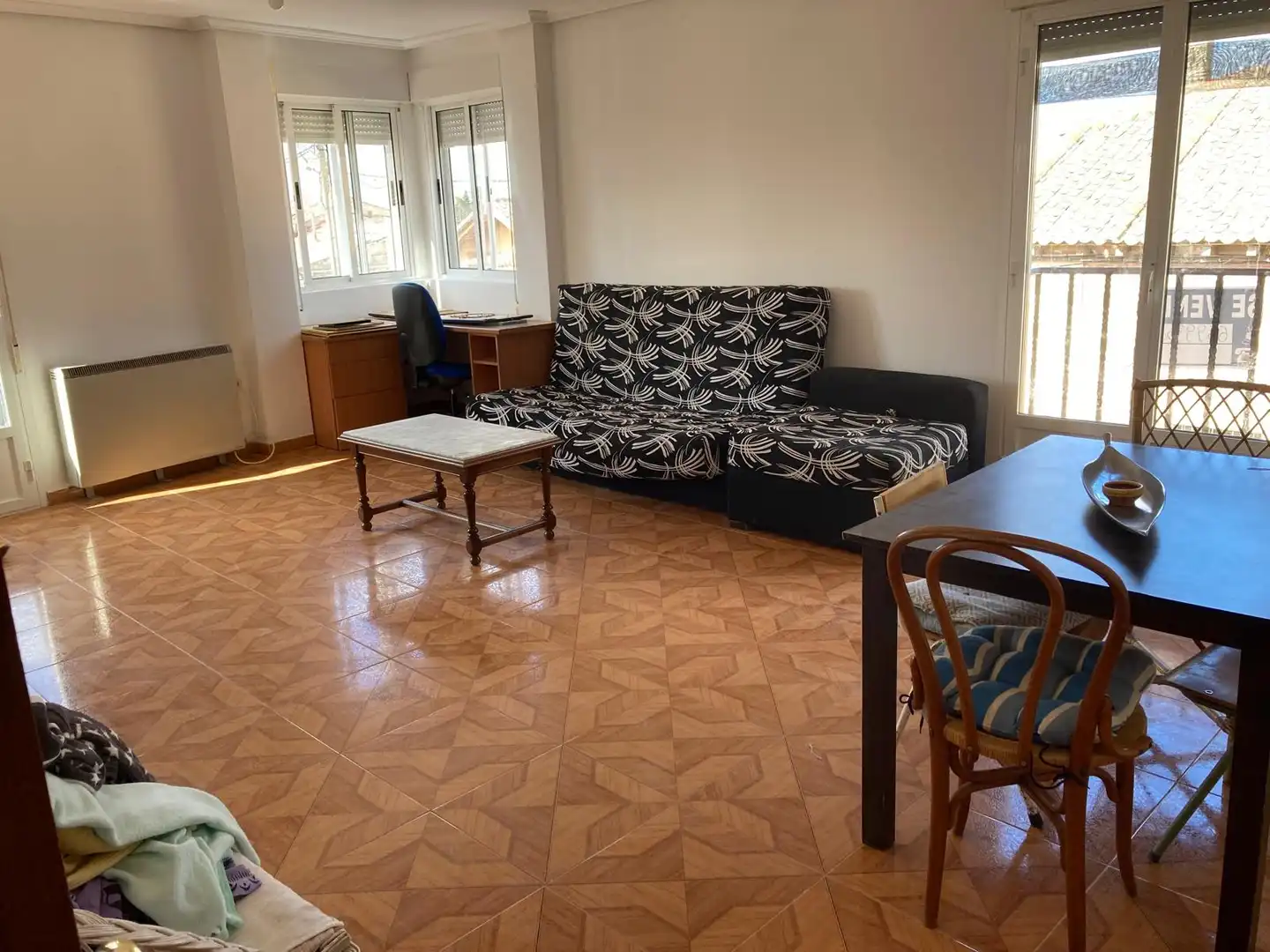 Living room of Flat for sale in Matapozuelos  with Heating, Parquet flooring and Terrace