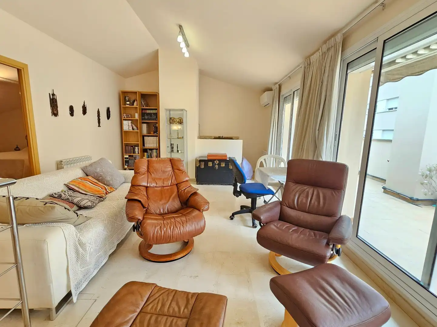 Living room of Duplexes for sale in Terrassa  with Air Conditioner, Heating and Storage room