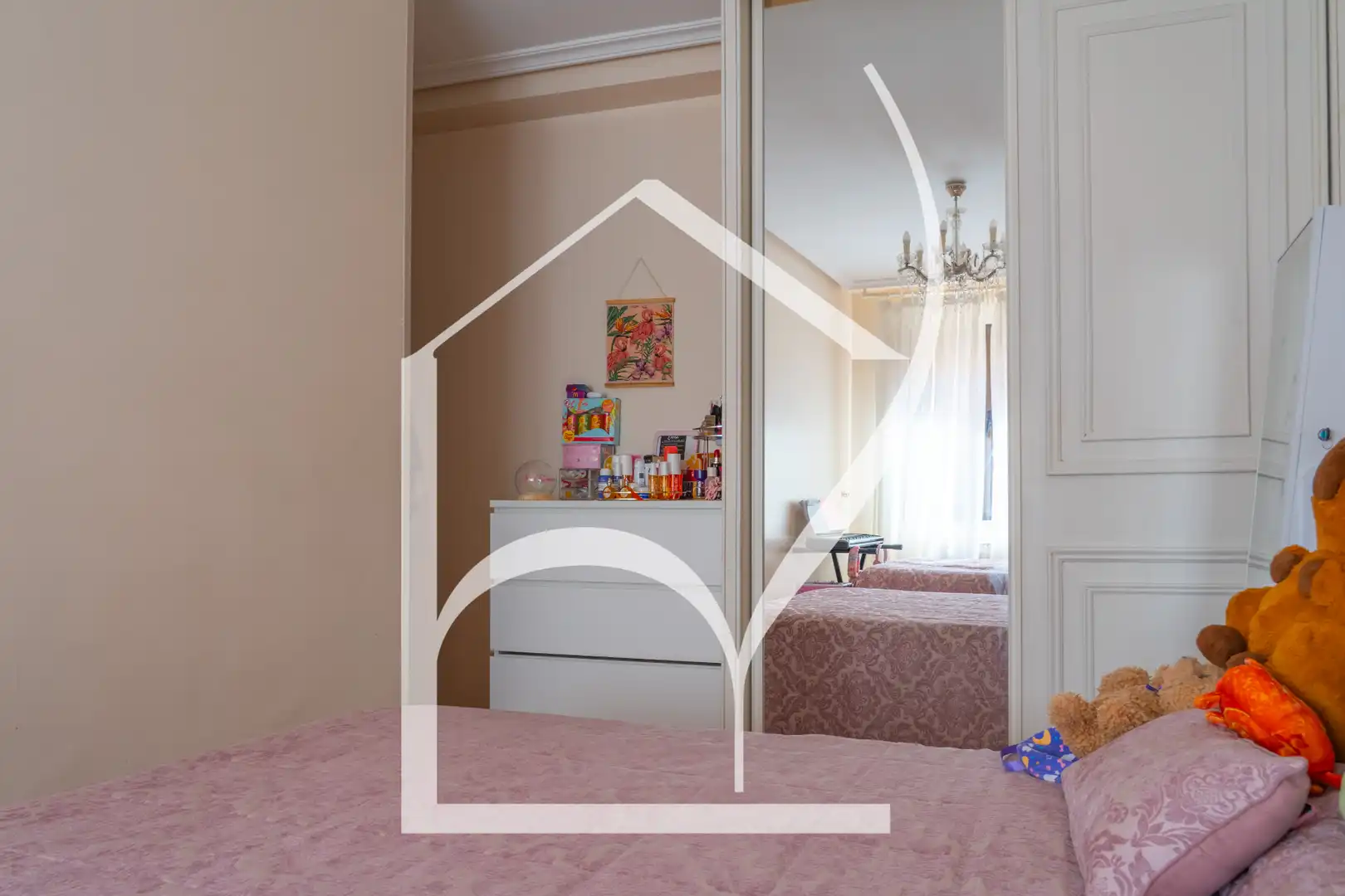 Schlafzimmer von Wohnung zum Verkauf in Salamanca mit Klimaanlage, Heizung und Möbliert