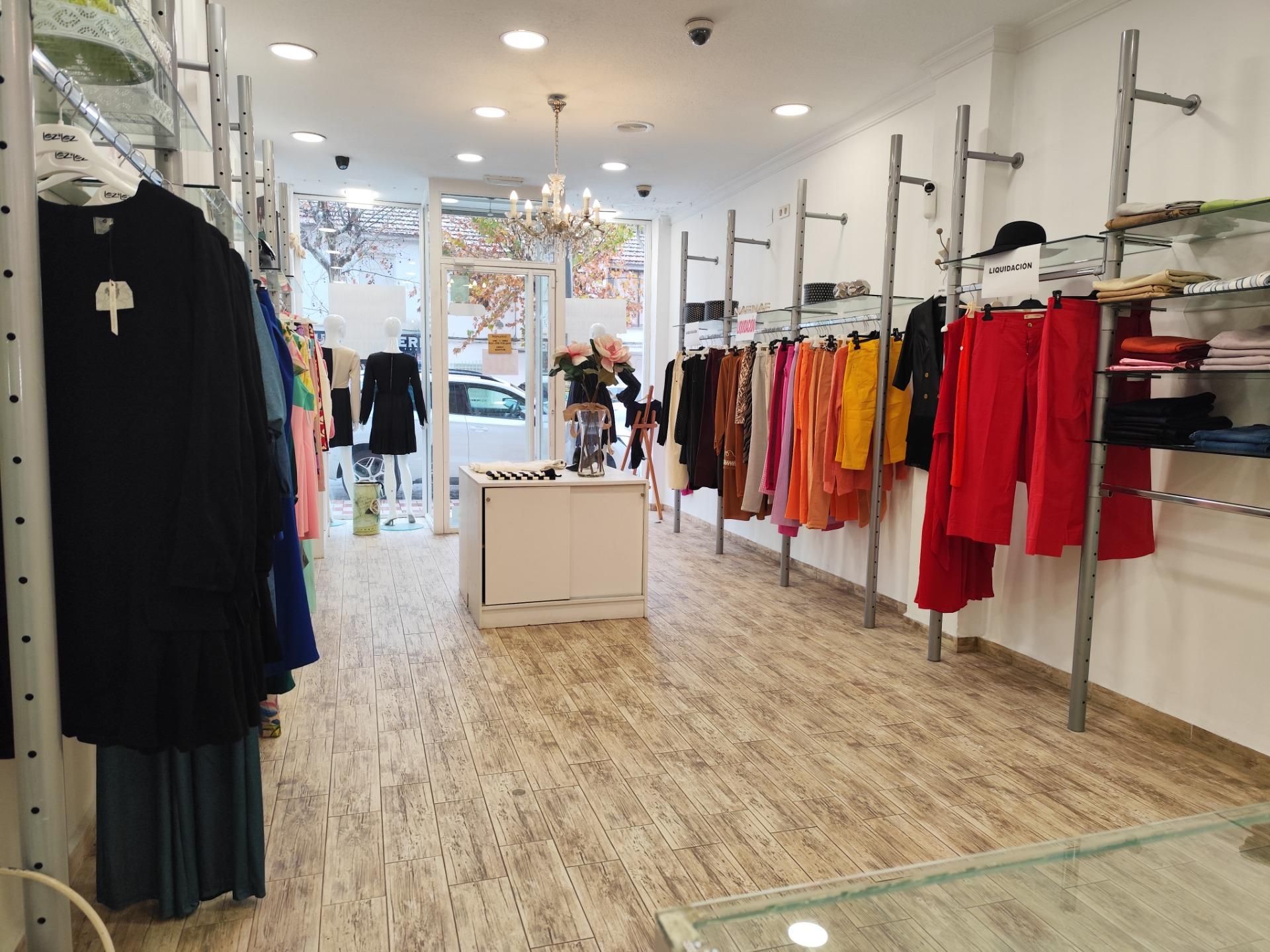 Local de alquiler en Albolote con Aire acondicionado y Amueblado