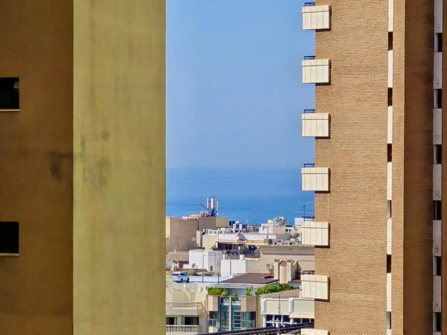Vista exterior de Apartamento en venta en Benidorm con Aire acondicionado, Terraza y Piscina comunitaria