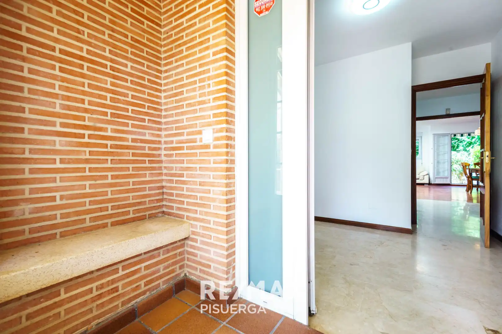 Casa o xalet en venda en Fuensaldaña amb Jardí privat i Traster