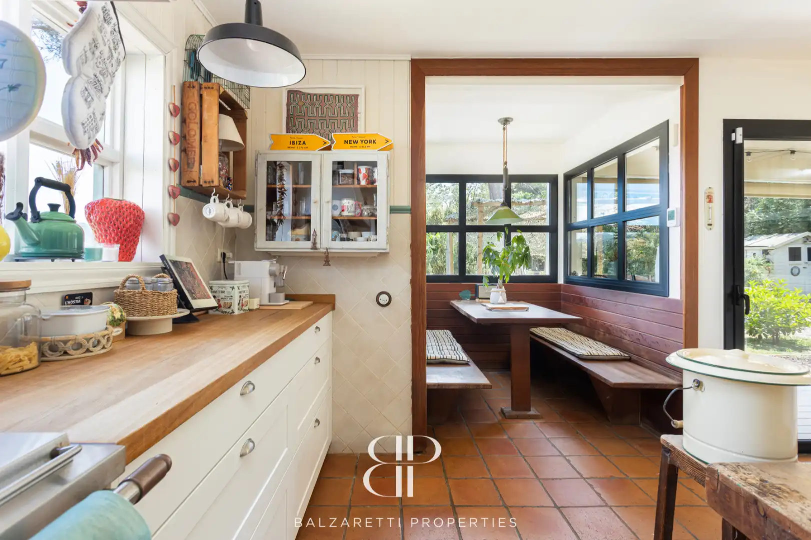 Kitchen of Houses for sale in Vallromanes  with Air Conditioner, Heating and Private garden