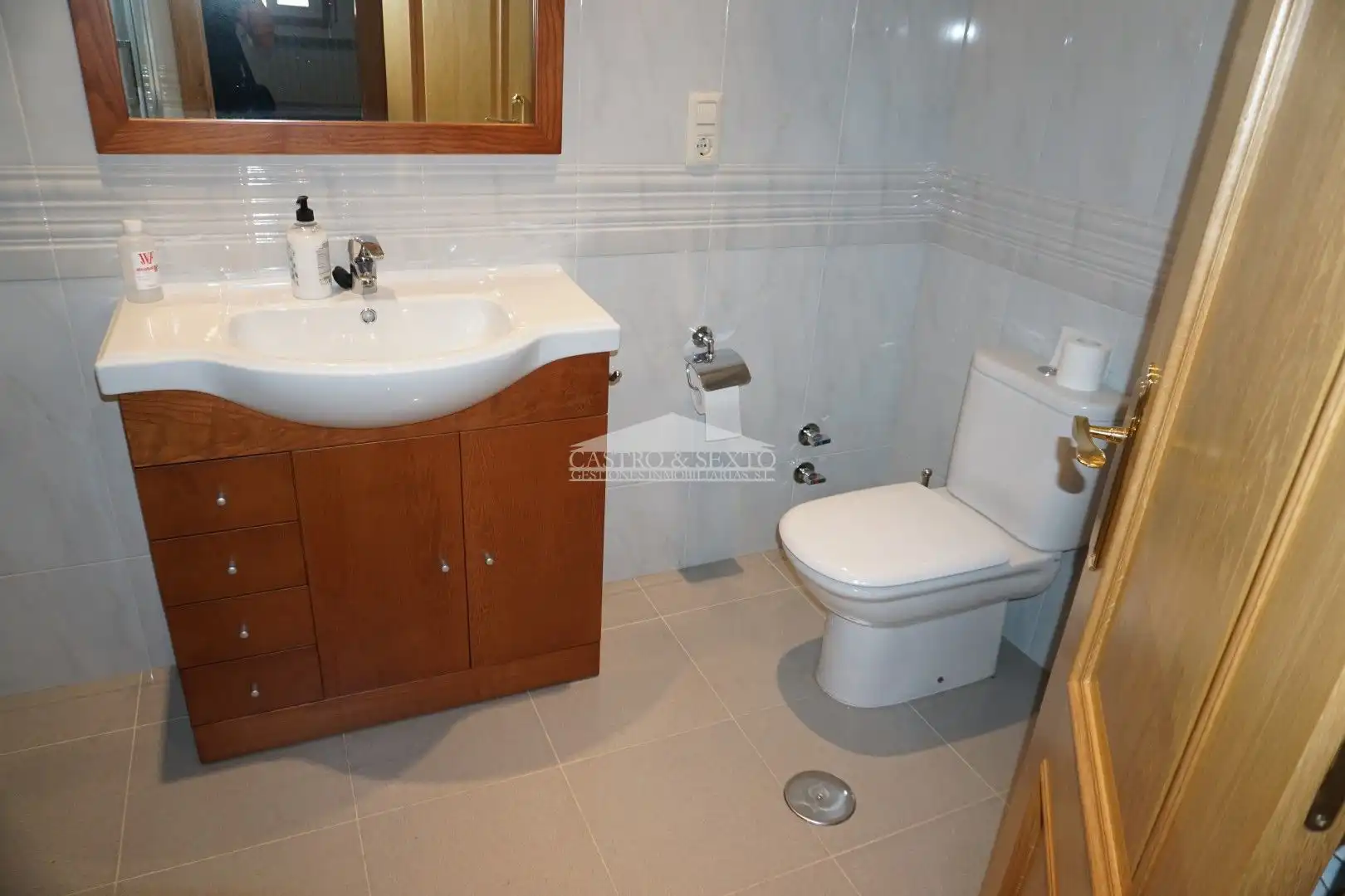 Residential for sale in Melide, imagen 7