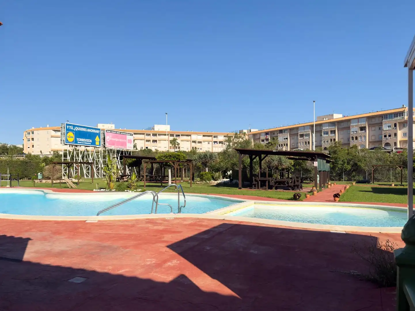 Swimming pool of Houses for sale in Torrevieja  with Terrace, Furnished and Community pool