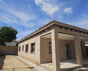 Vista exterior de Casa o xalet de lloguer en Aldea del Fresno amb Aire condicionat