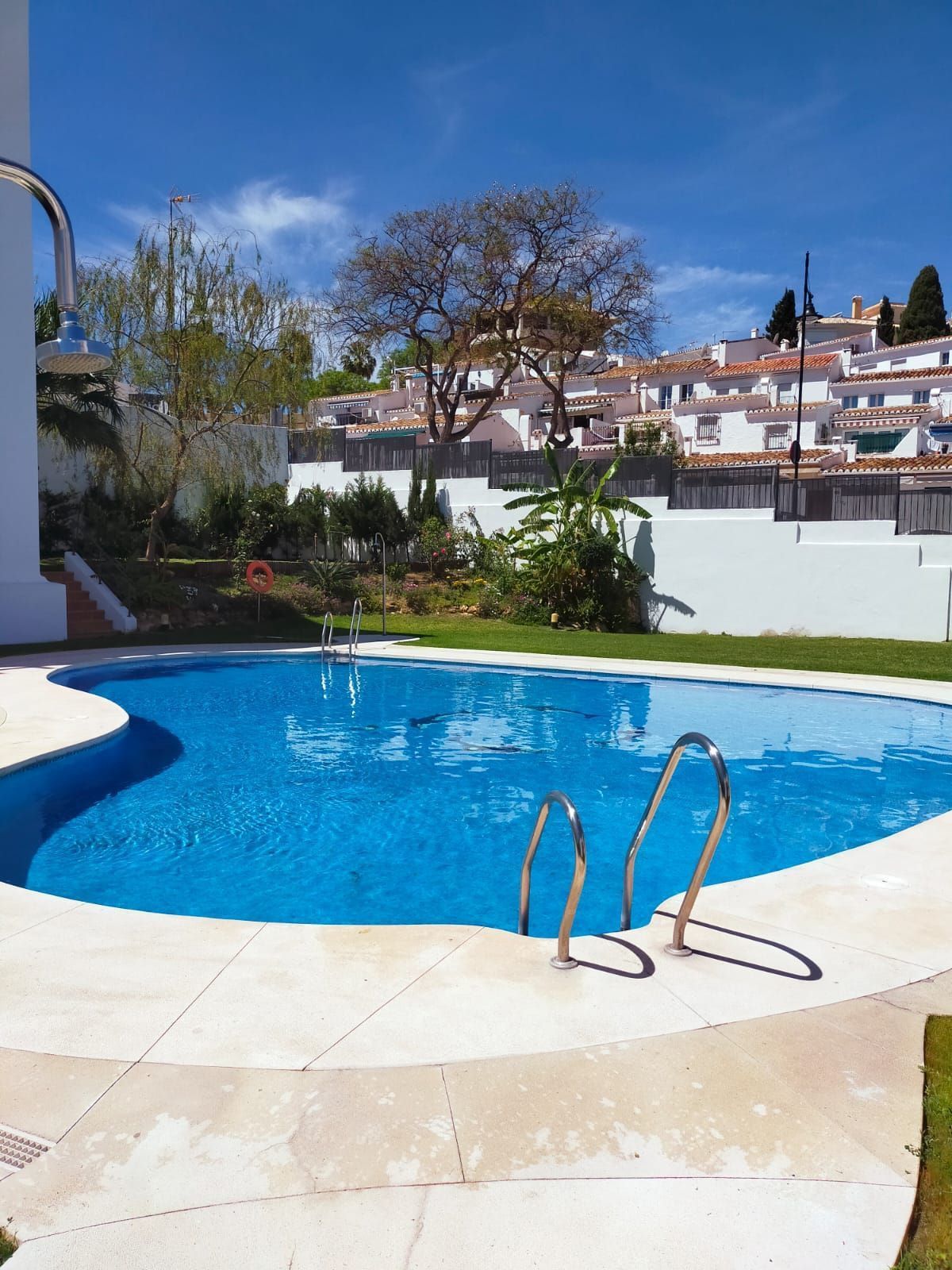 Piscina de Casa adosada en venda en Fuengirola amb Terrassa i Piscina comunitària