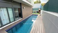 Swimming pool of Flat for sale in Cerdanyola del Vallès  with Air Conditioner, Heating and Terrace