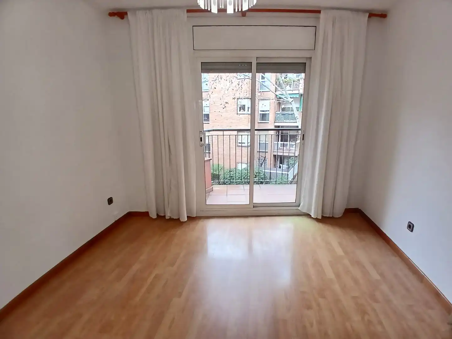 Bedroom of Flat for sale in Barcelona  with Air Conditioner, Heating and Parquet flooring