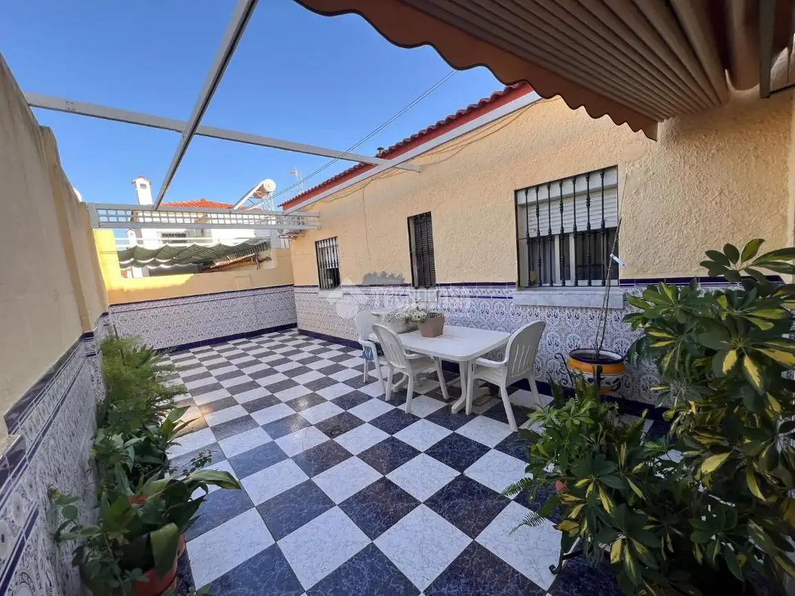 Casa amb terrassa en venda a Arco Norte - Avda España