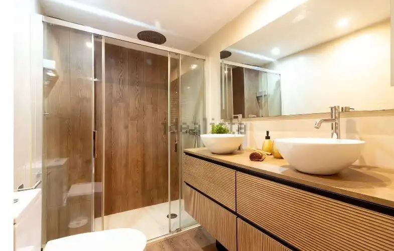 Badezimmer von Einfamilien-Reihenhaus zum Verkauf in Castelldefels