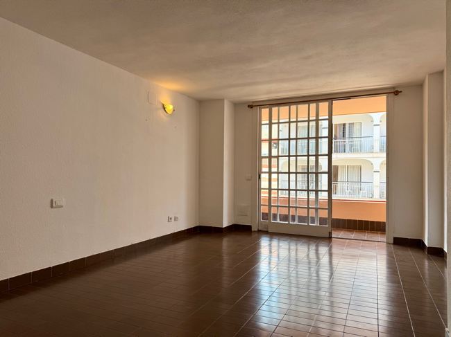 Sala d'estar de Estudi en venda en Eivissa amb Terrassa