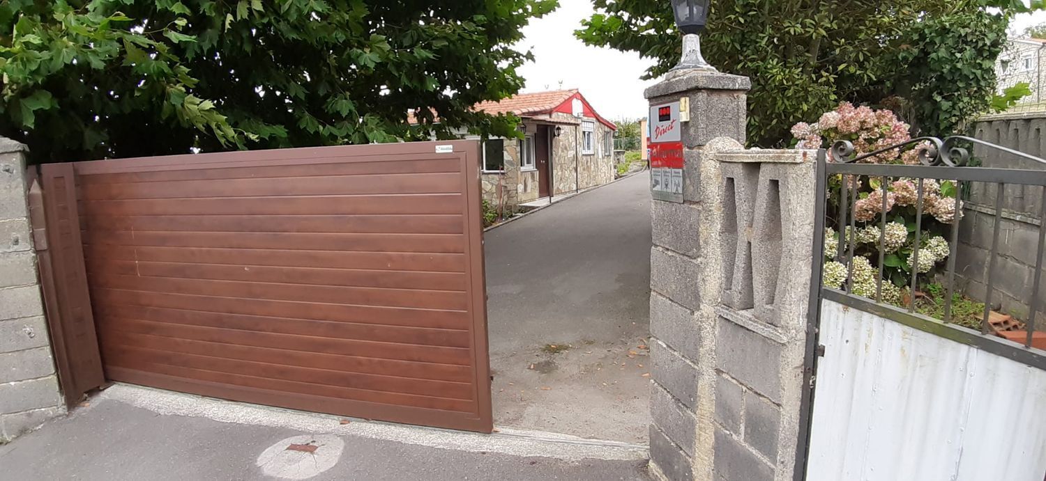 Vista exterior de Casa o xalet en venda en Villaviciosa amb Calefacció, Traster i Piscina