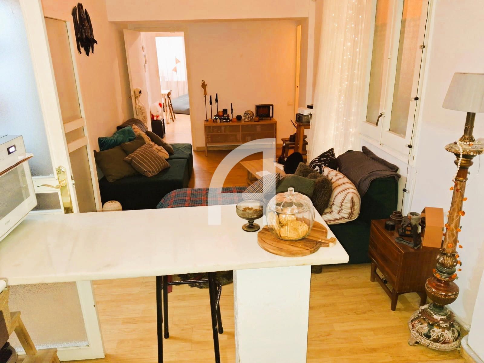 Sala d'estar de Pis en venda en  Barcelona Capital amb Parquet