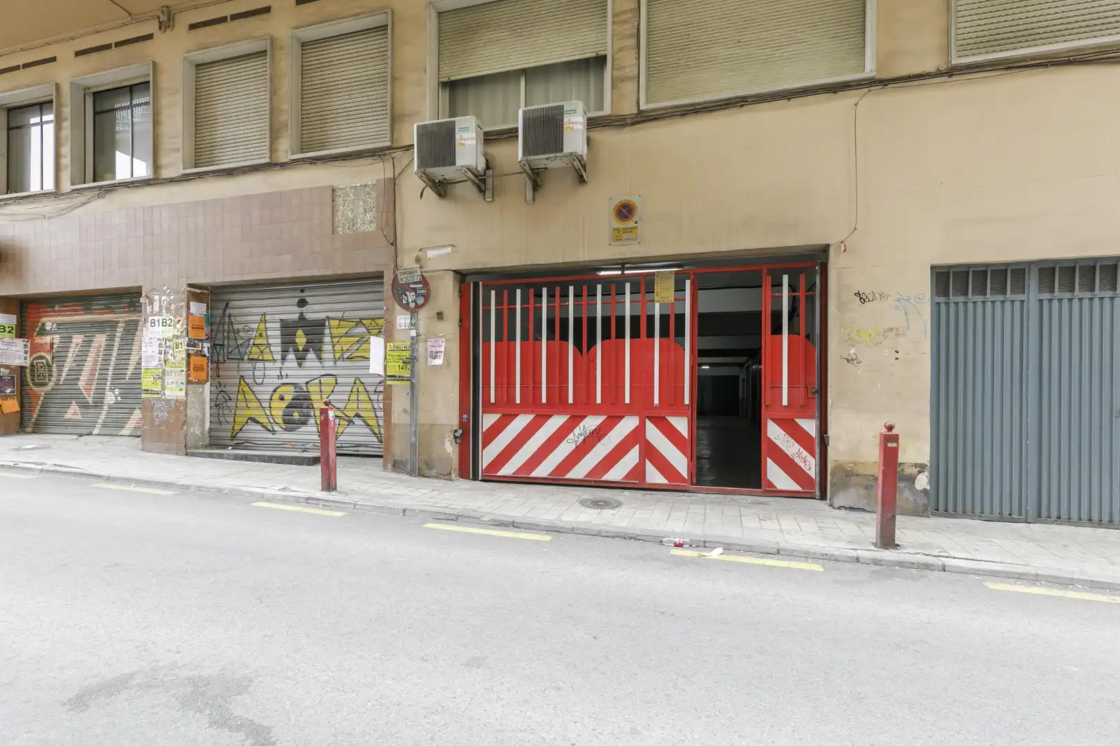 Vista exterior de Garaje en venta en Granada