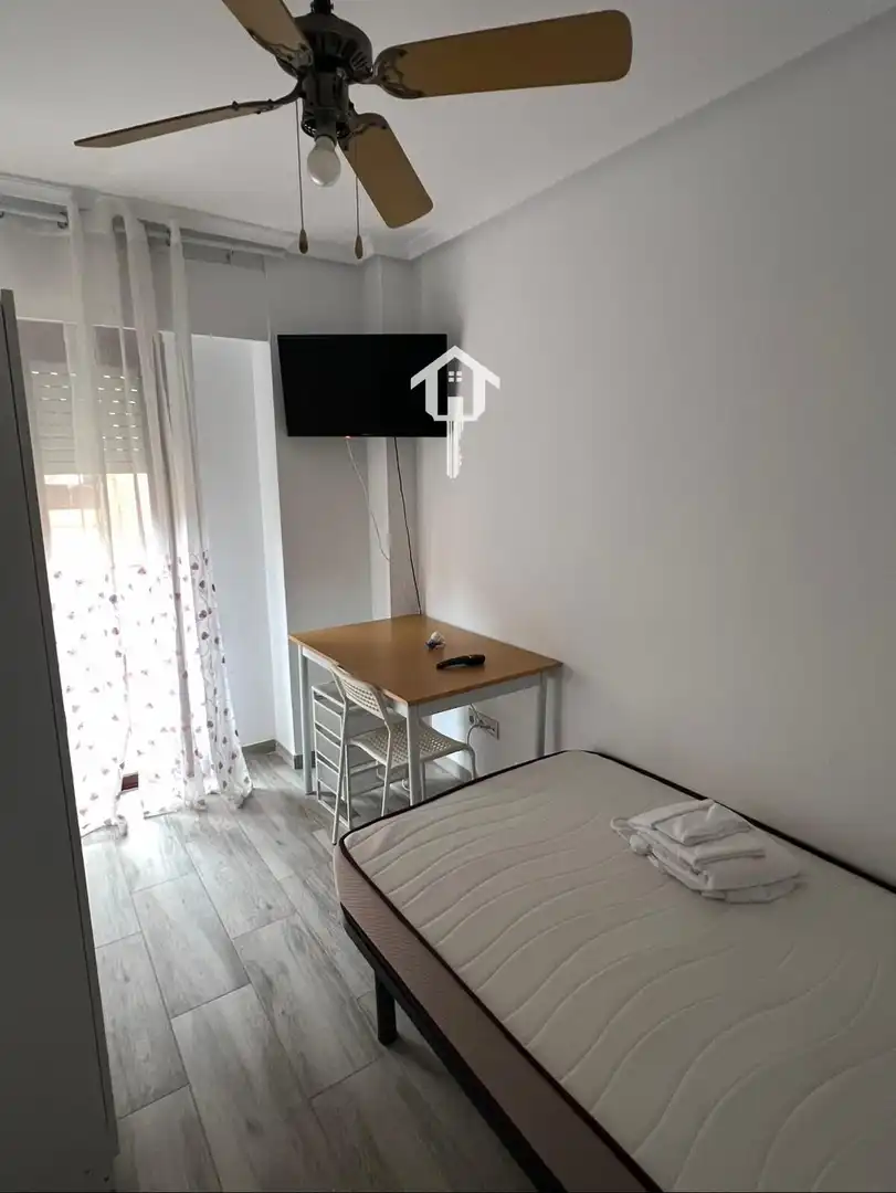 Bedroom of Flat for sale in Alicante / Alacant  with Air Conditioner and Furnished