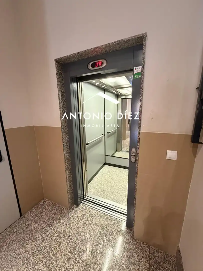 Piso en venta en Monforte del Cid con Terraza, Trastero y Amueblado