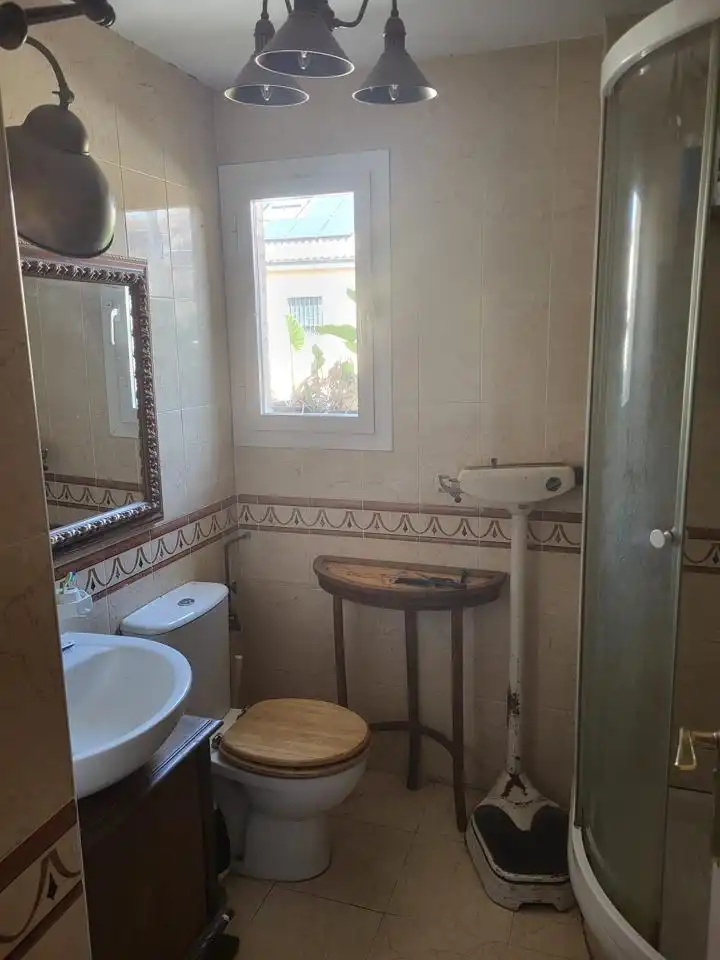 Baño de Casa adosada en venta en Rivas-Vaciamadrid con Calefacción, Jardín privado y Parquet