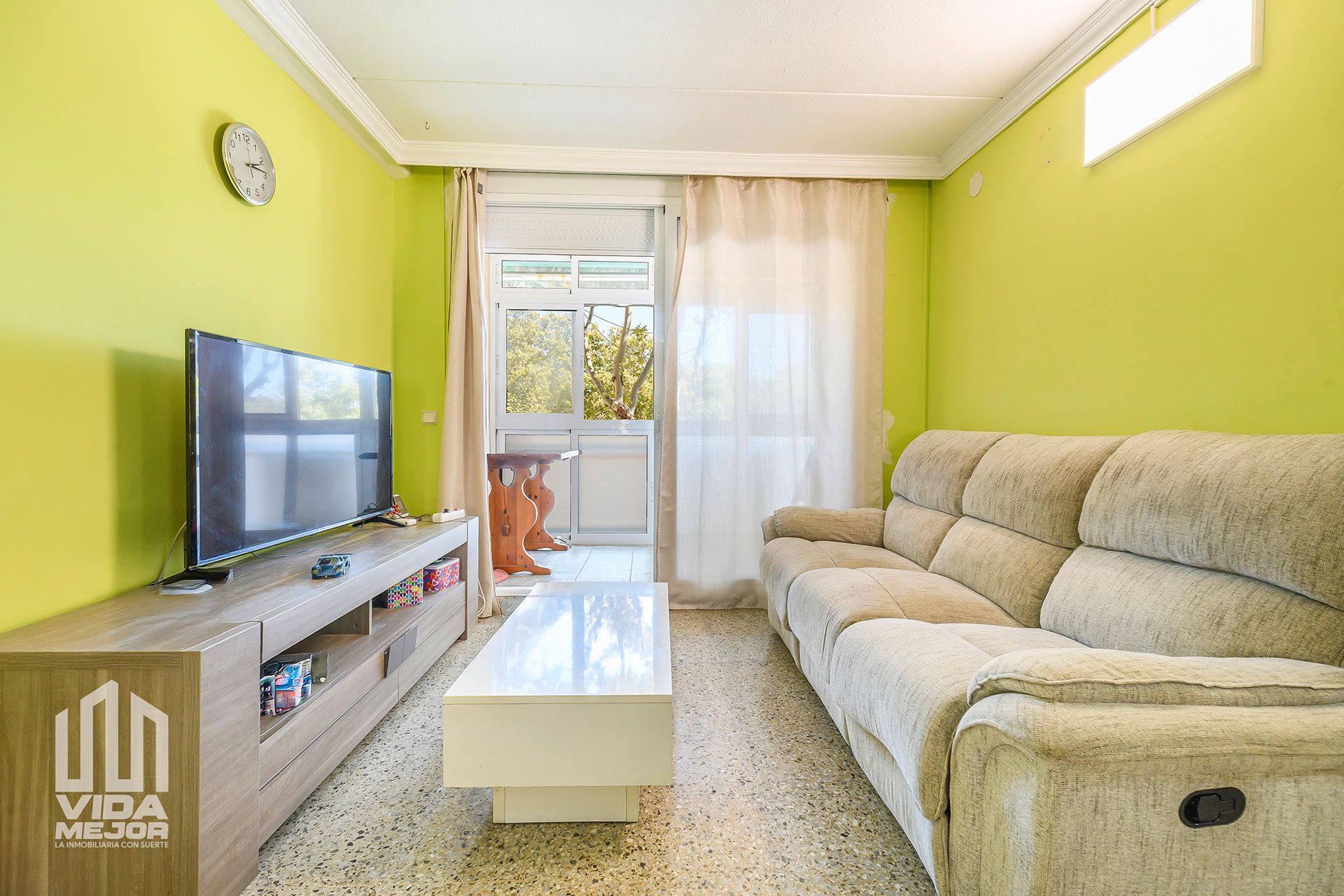 Piso en venta en Carrer del Riu Llobregat, Zona Industrial