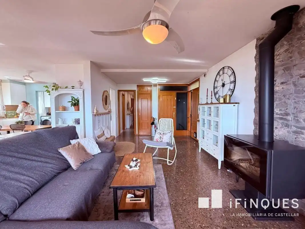 Living room of Houses for sale in Castellar del Vallès  with Air Conditioner, Private garden and Parquet flooring