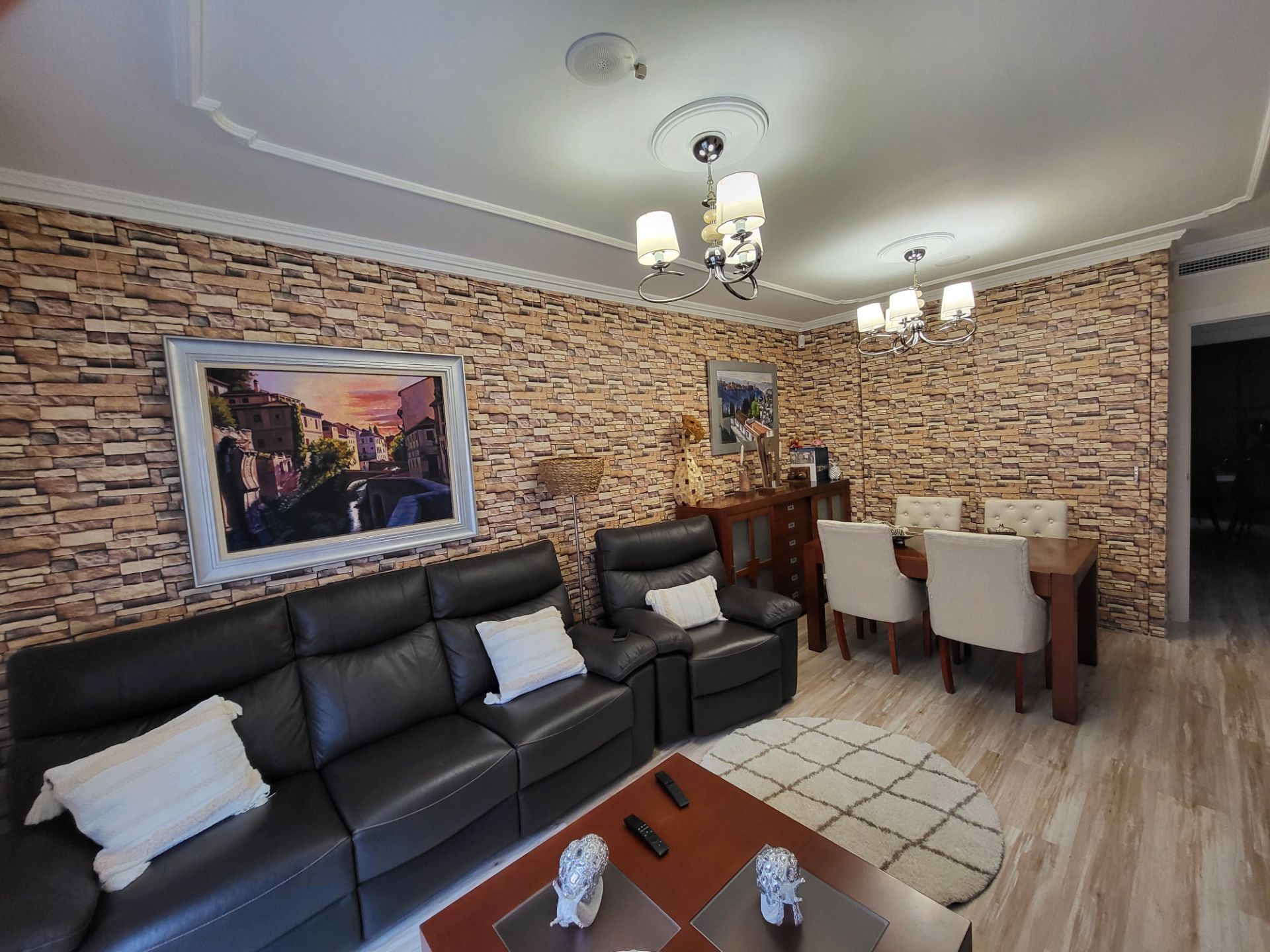 Sala de estar de Piso en venta en  Almería Capital con Aire acondicionado, Calefacción y Parquet
