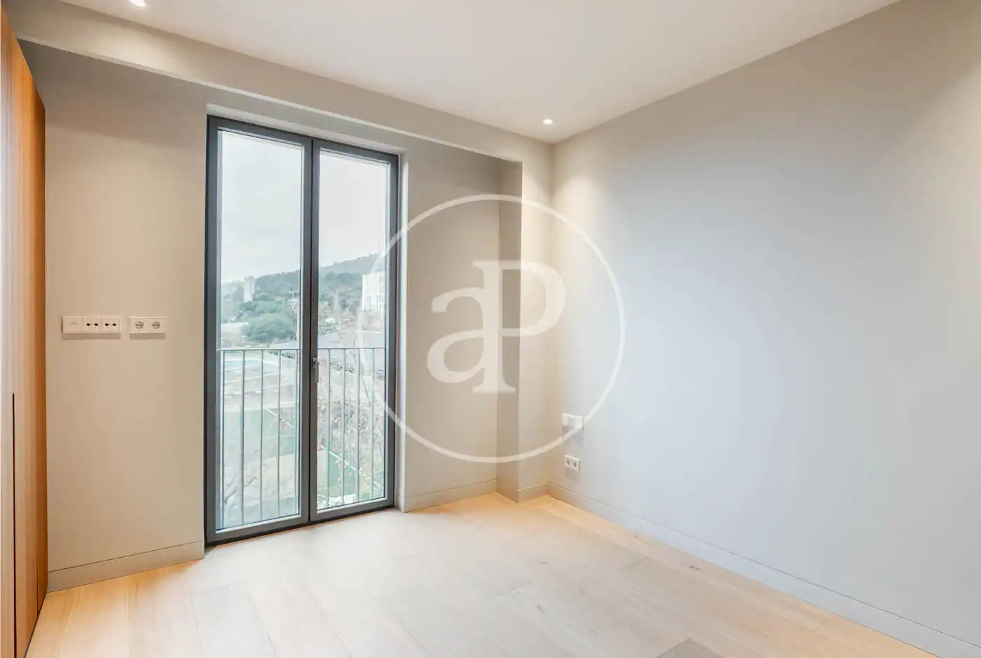 Schlafzimmer von Wohnung zur Miete in Barcelona mit Klimaanlage, Heizung und Privatgarten