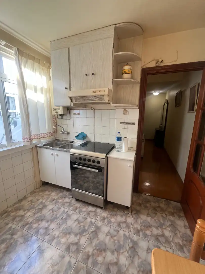 Cocina de Piso en venta en A Coruña Capital  con Amueblado, Horno y Lavadora