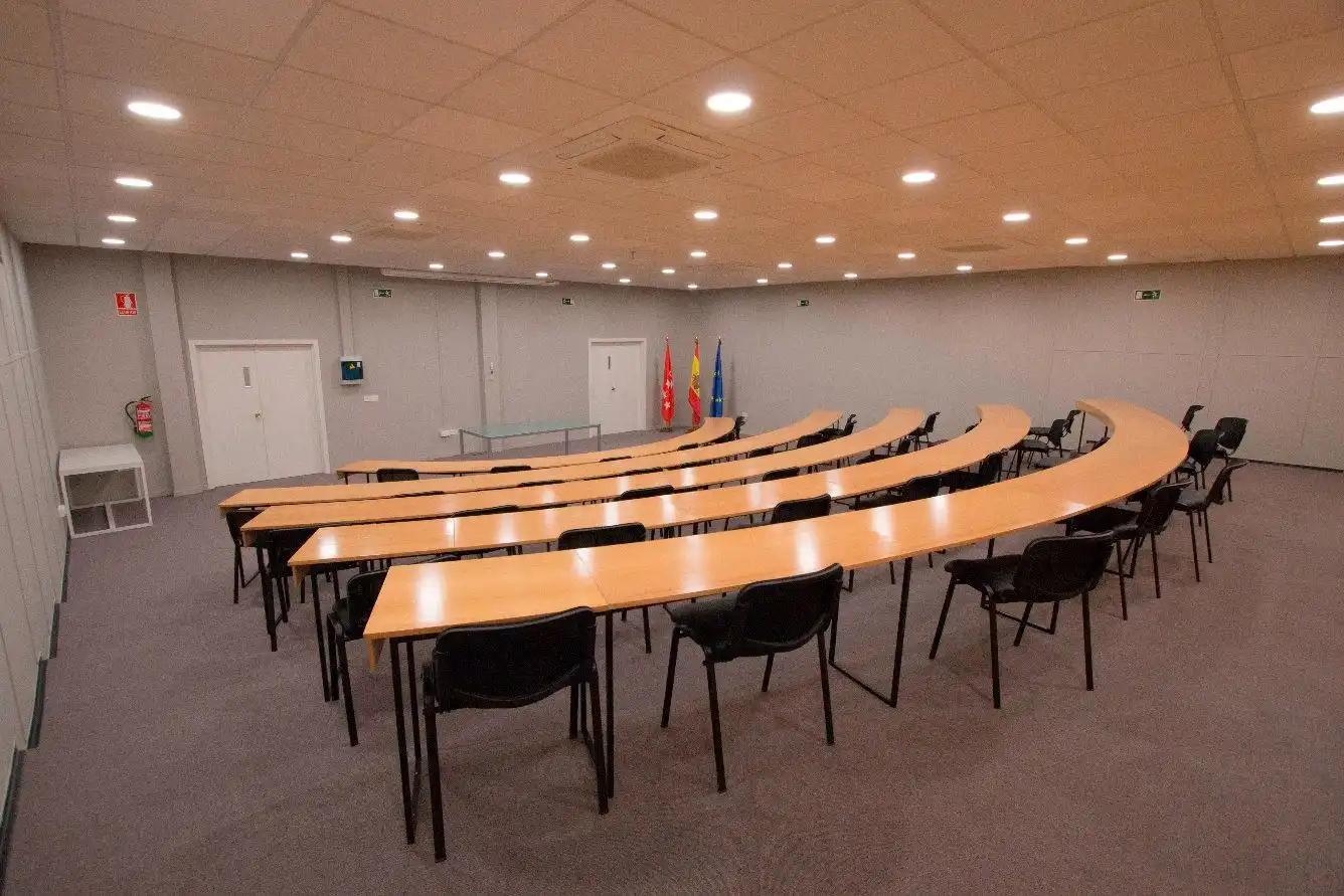 Büro zur Miete in Coslada mit Klimaanlage, Heizung und Alarm