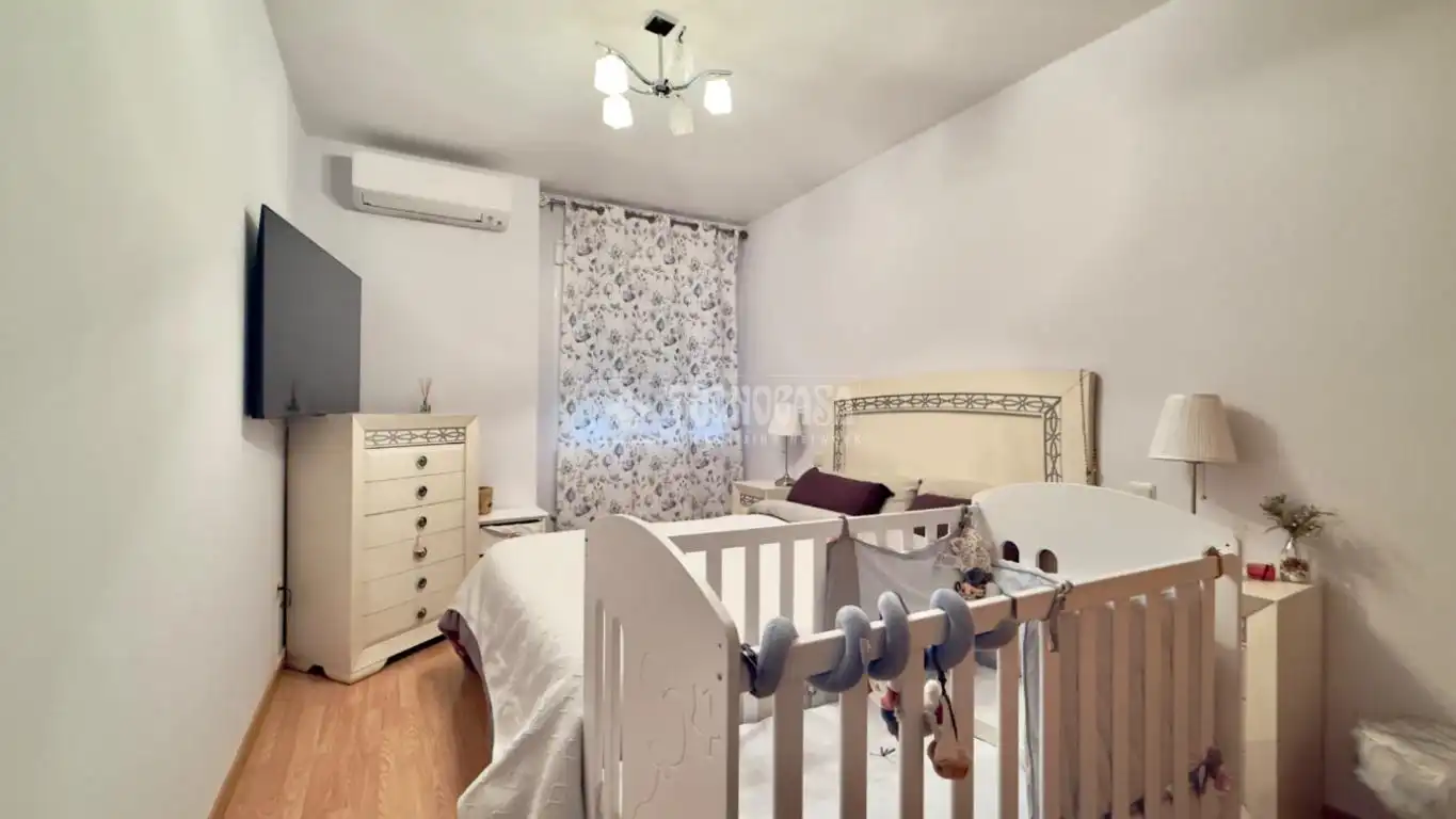 Piso en venta en C. Bécquer, Fuensalida