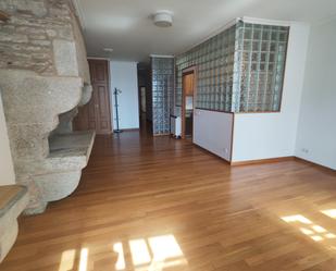 Living room of Flat for sale in Santiago de Compostela   with Balcony