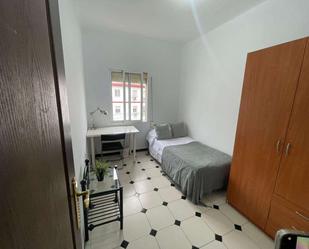 Flat to share in Triana Este