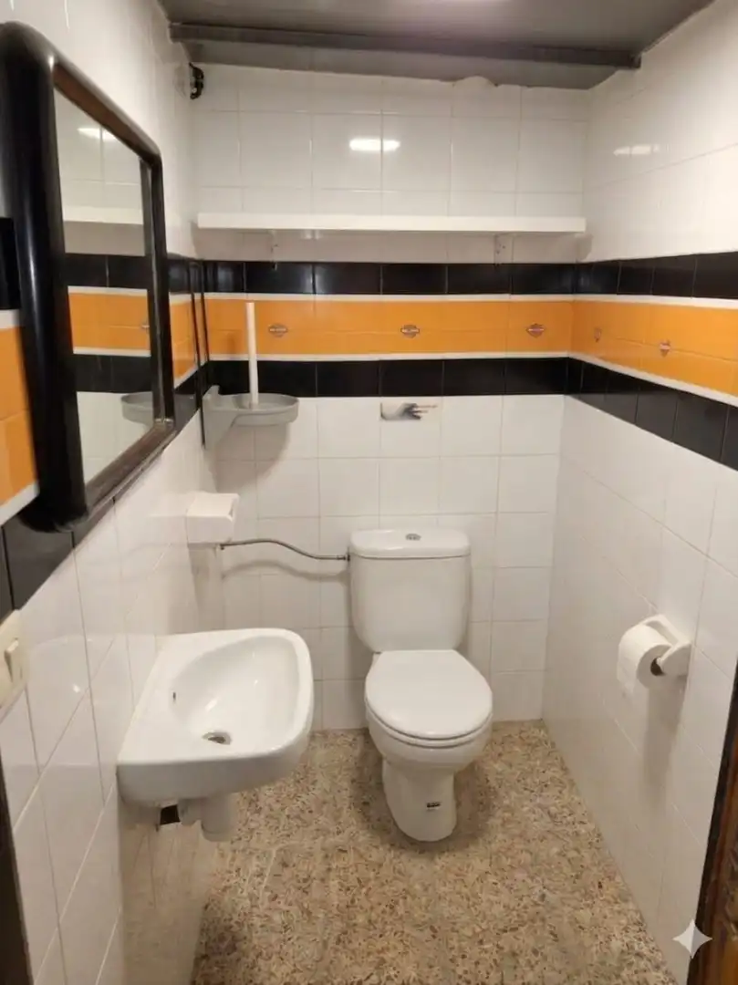 Baño de Local en venta en Almazora / Almassora