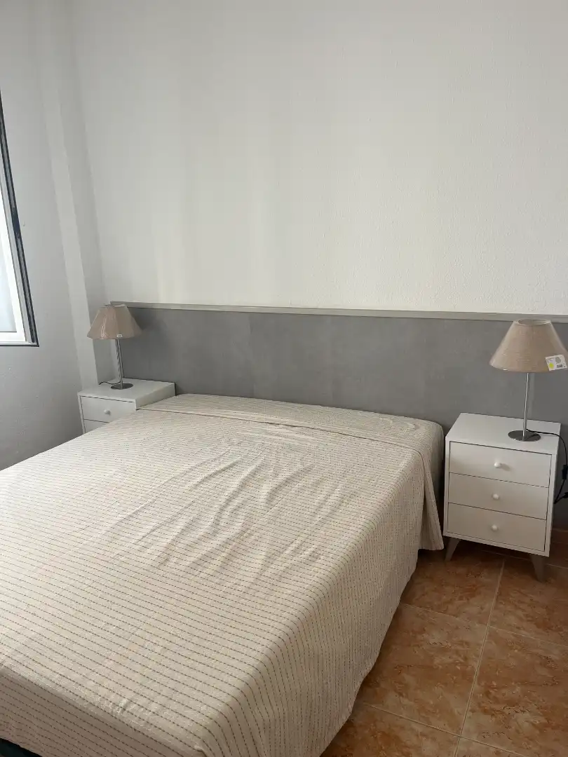 Habitación de Piso de alquiler en Málaga con Aire acondicionado y Amueblado