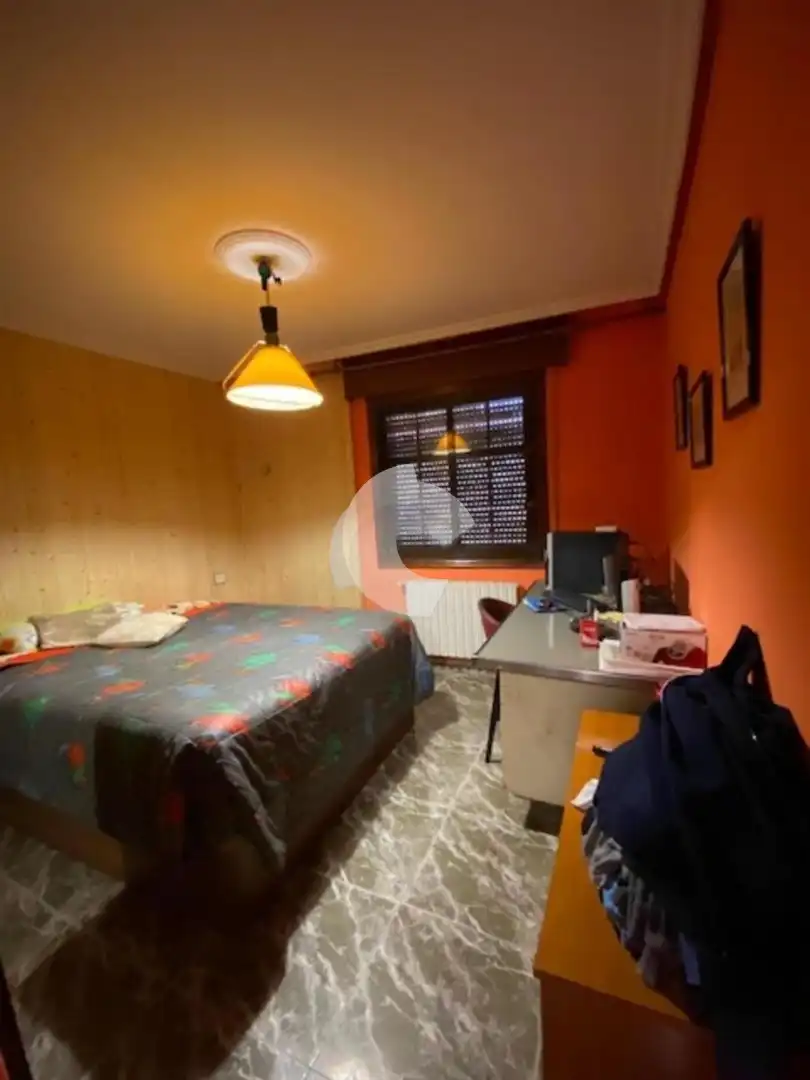 Habitación de Casa adosada en venta en Lobios