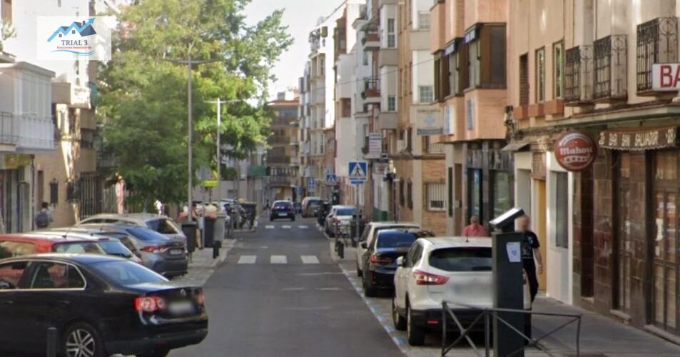 Exterior view of Flat for sale in  Madrid Capital  with Balcony