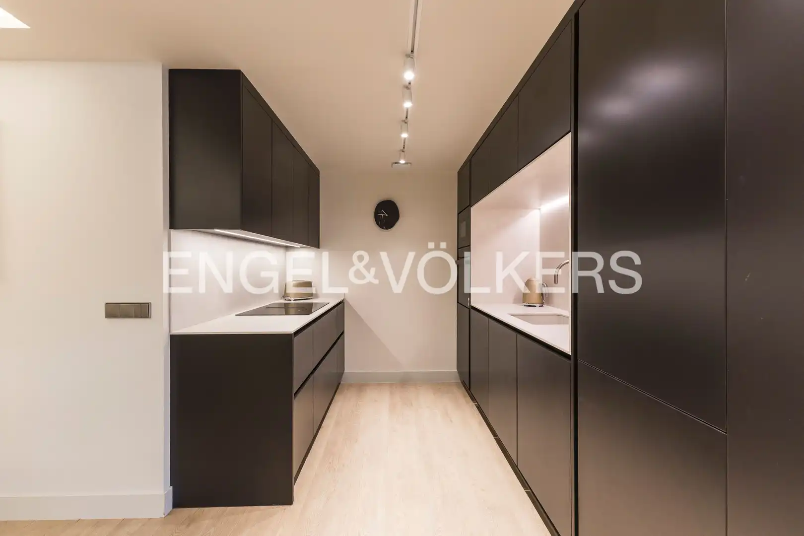 Küche von Wohnung zur Miete in Madrid mit Klimaanlage, Heizung und Terrasse