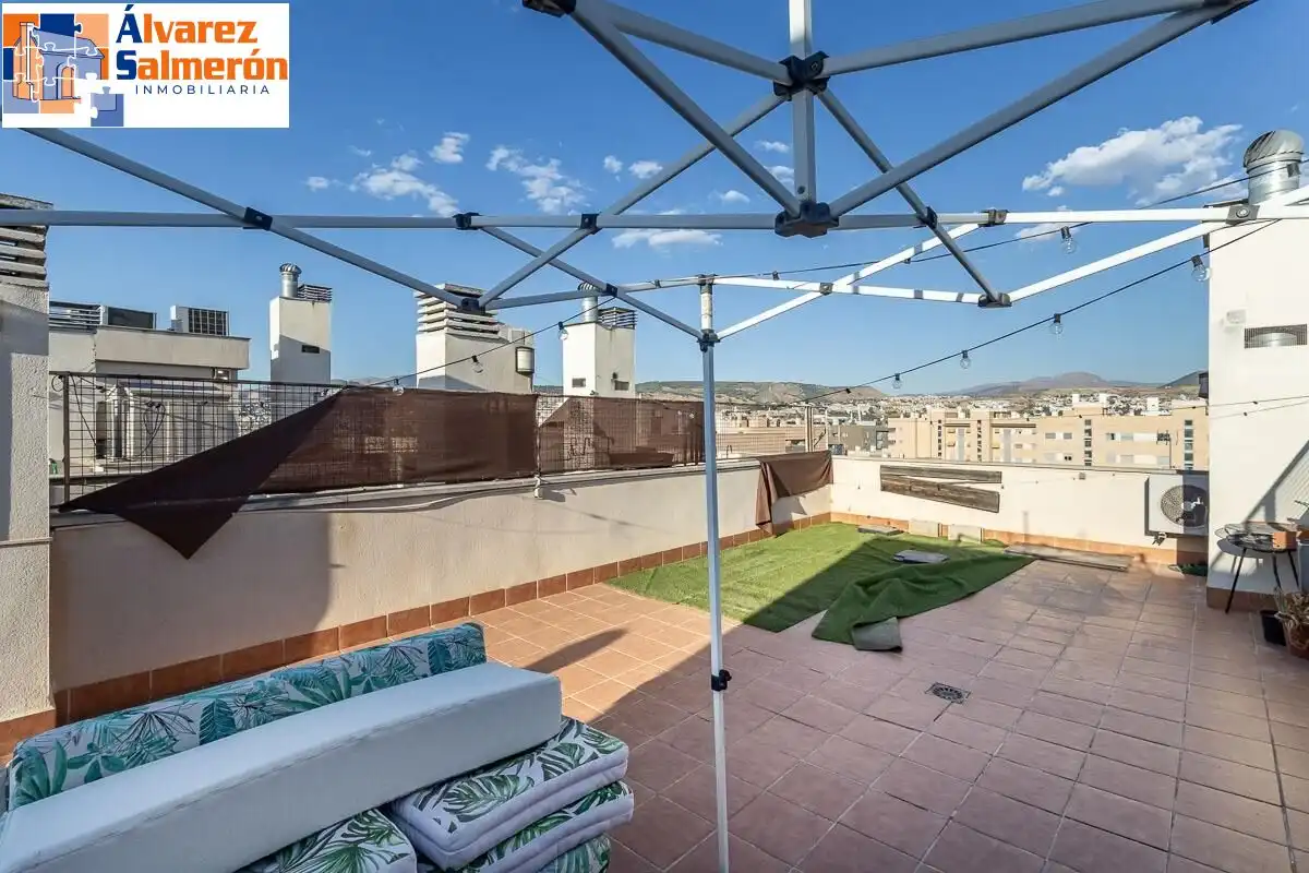 Penthouse mit Pool zum Verkauf in Avenida DE LA ILUSTRACION, imagen 6