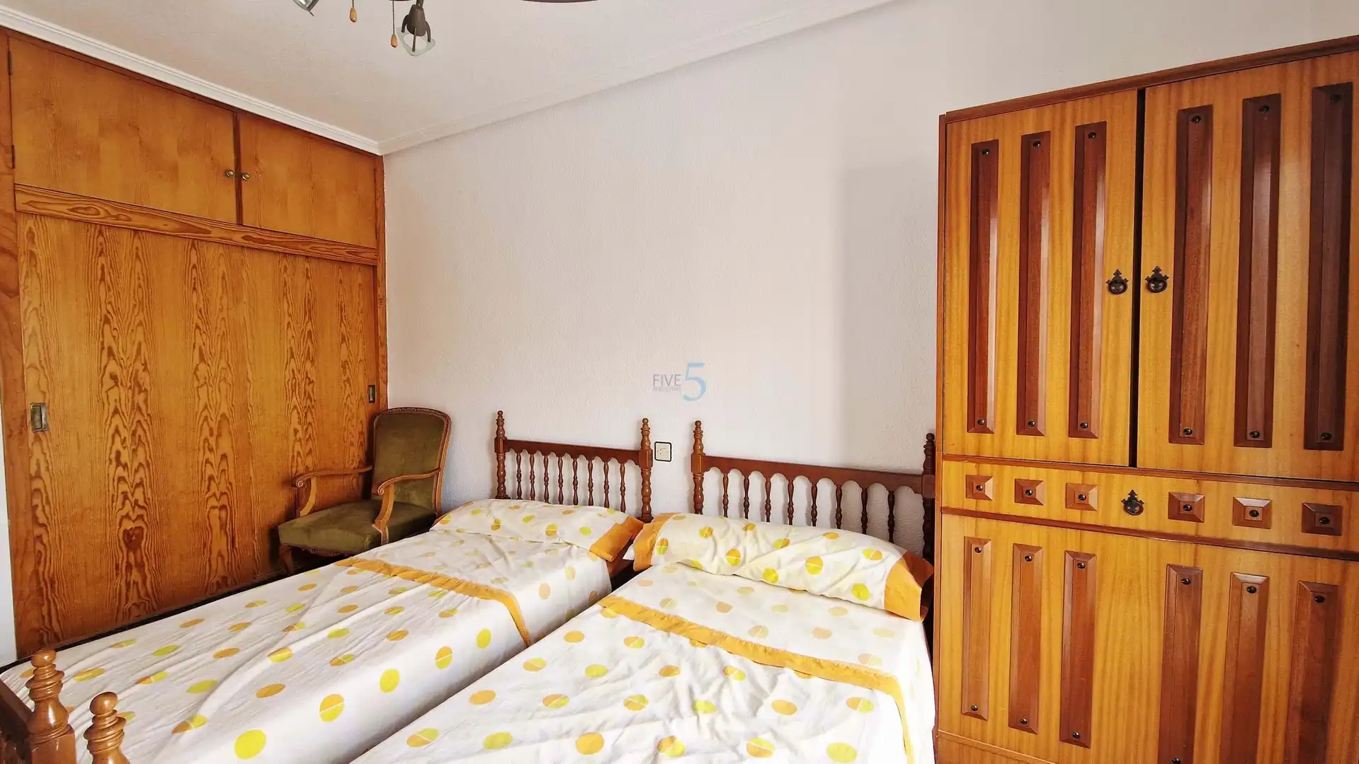 Dormitori de Casa o xalet en venda en Pilar de la Horadada amb Aire condicionat, Moblat i Balcó