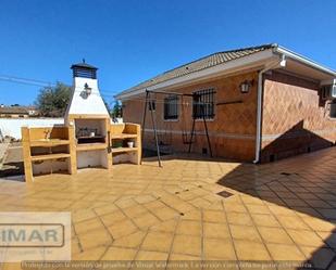 Vista exterior de Casa o xalet en venda en Guadamur amb Aire condicionat