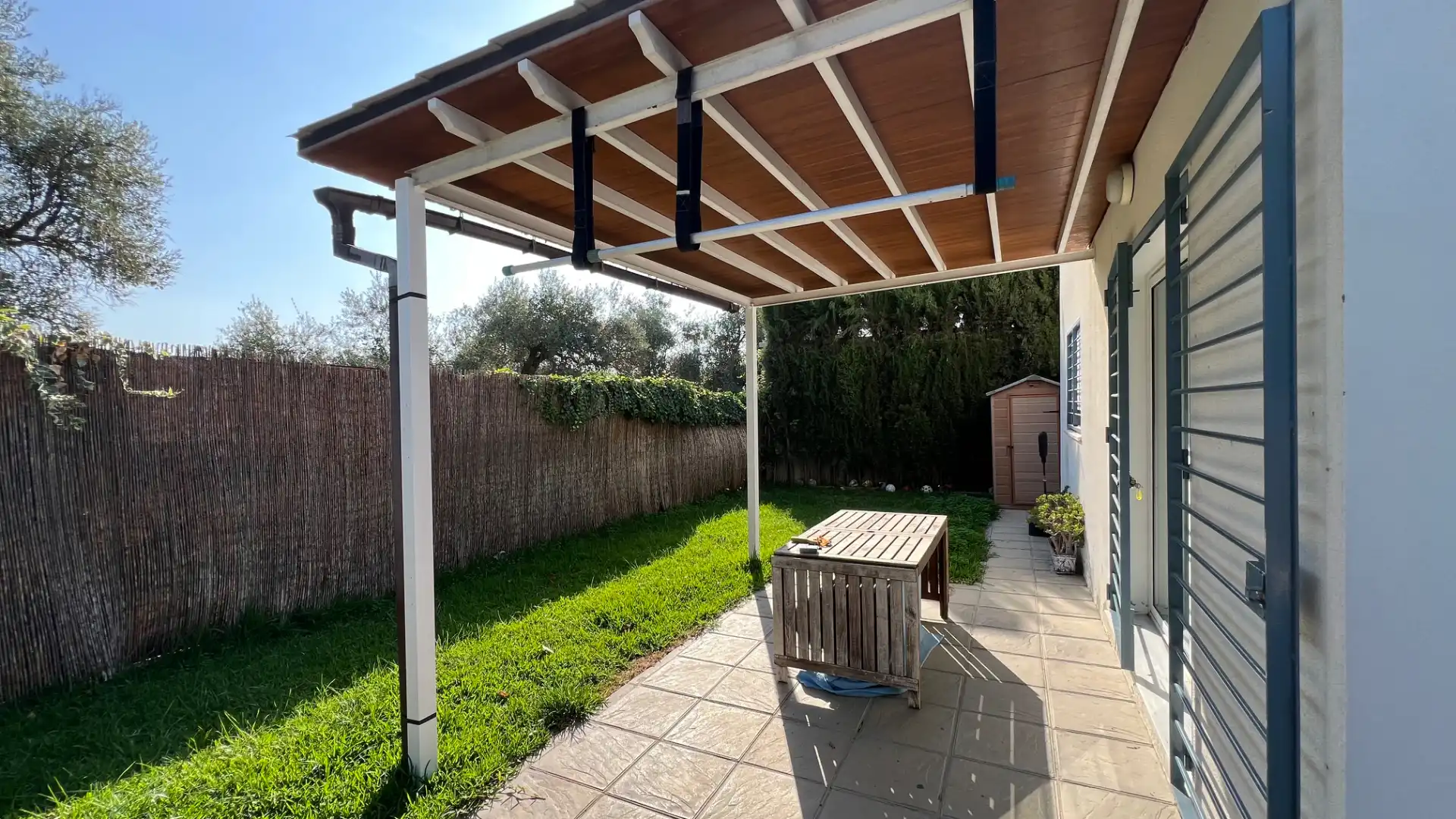Terrassa de Casa o xalet en venda en Espartinas amb Aire condicionat, Calefacció i Jardí privat