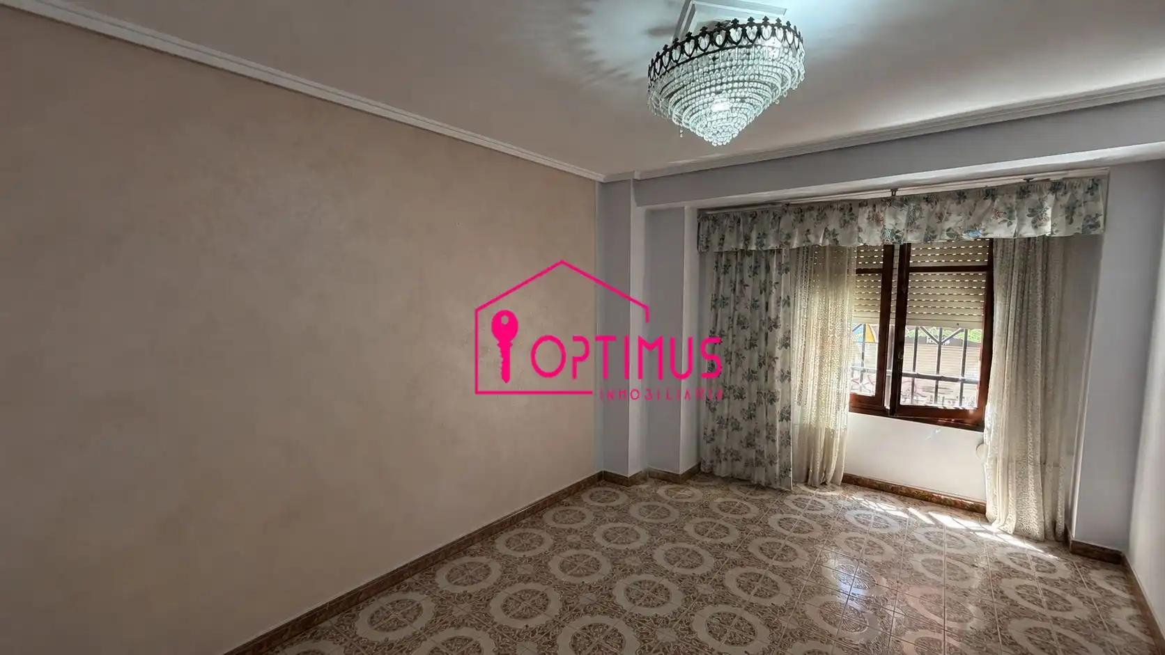 Dormitori de Apartament en venda en Valencia amb Terrassa, Traster i Balcó