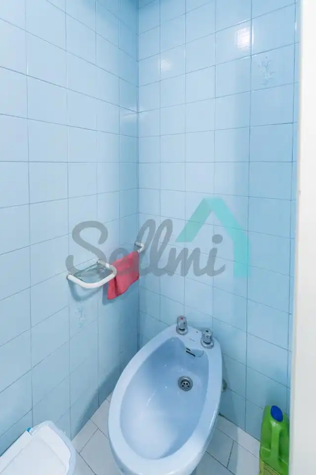 Bathroom of Flat for rent in Oviedo   with Heating, Parquet flooring and Terrace