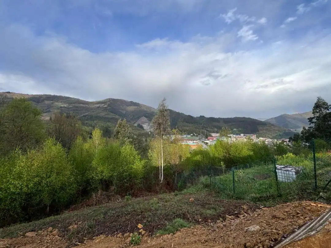 Vista exterior de Residencial en venda en Ermua