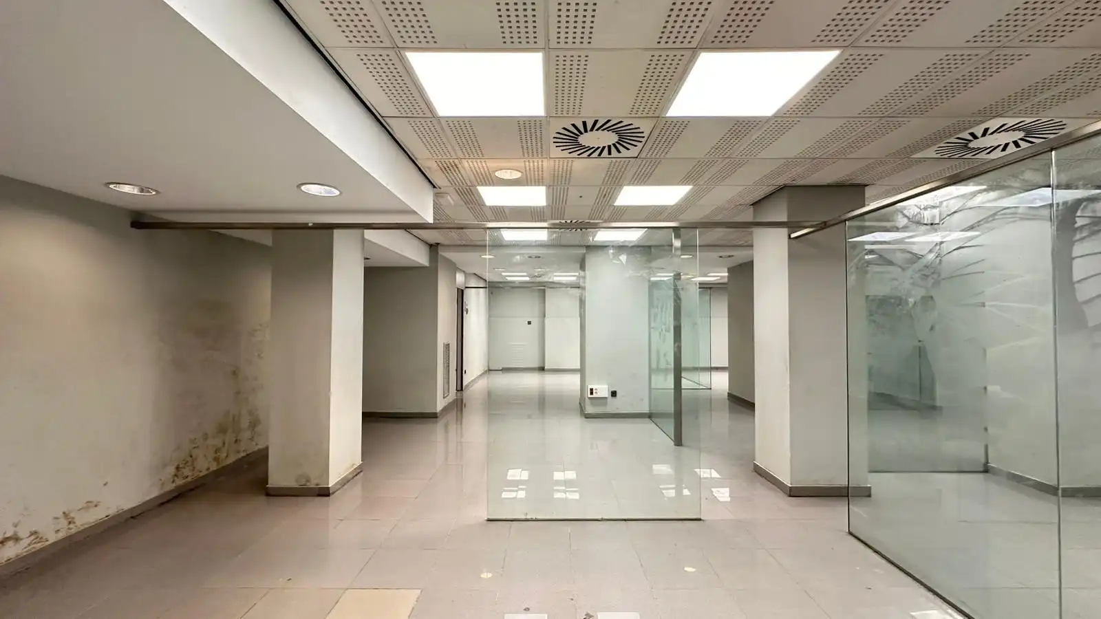 Local comercial de lloguer a Calle ENGINYER BALAGUER, imagen 3
