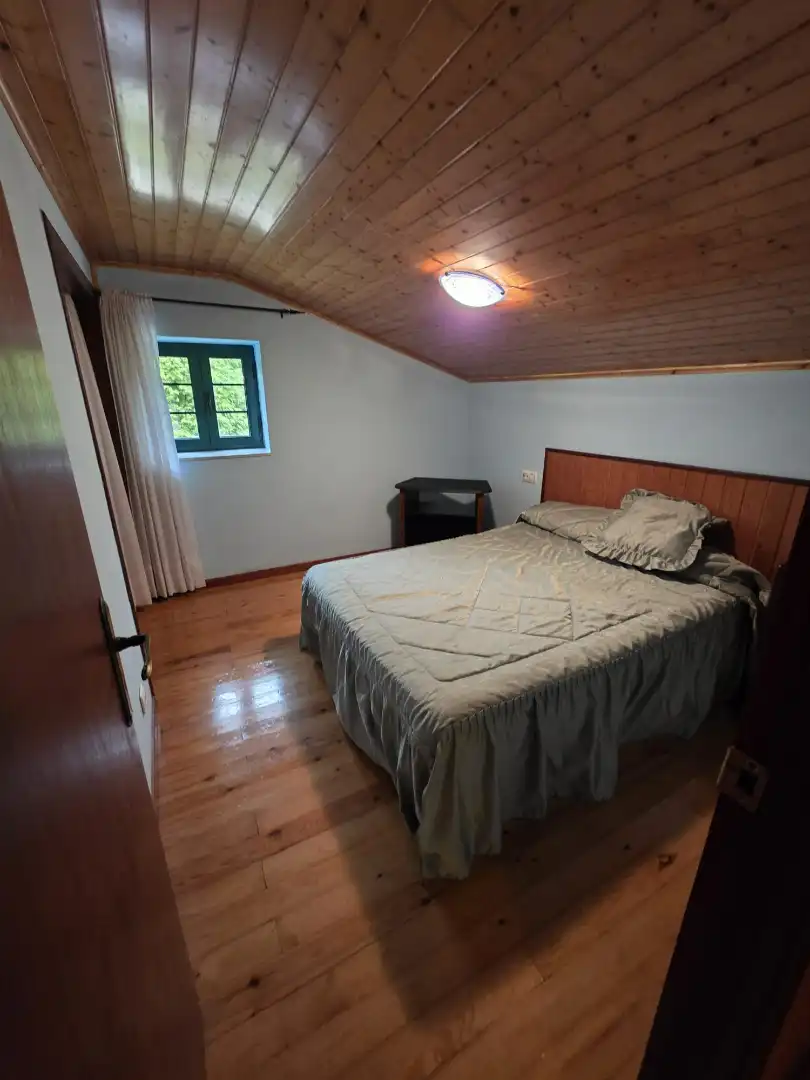 Habitación de Casa adosada en venta en Narón con Calefacción, Jardín privado y Amueblado