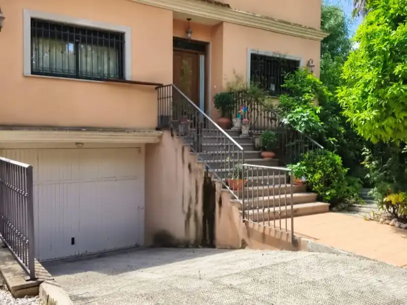 Houses for sale in Calle Viña Lozano, 1, Baeza