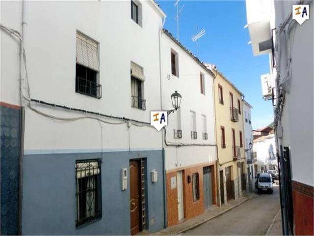 Casa adosada en Venta en Valdepeñas de Jaén