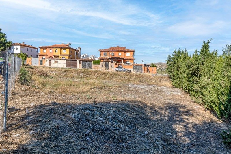 Industrial land for sale in Alhendín