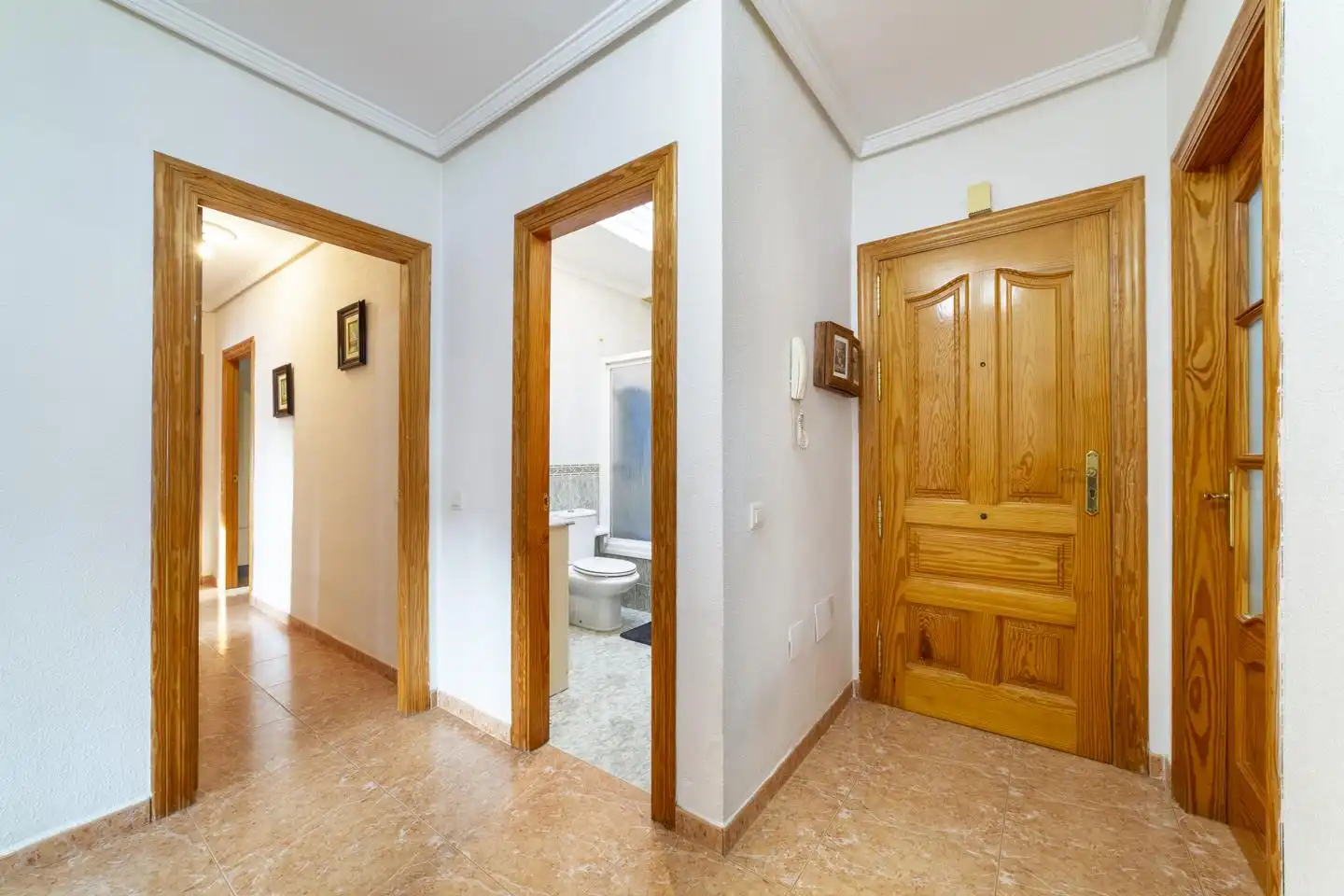 Houses for sale in Gazania, Costacabana - Loma Cabrera